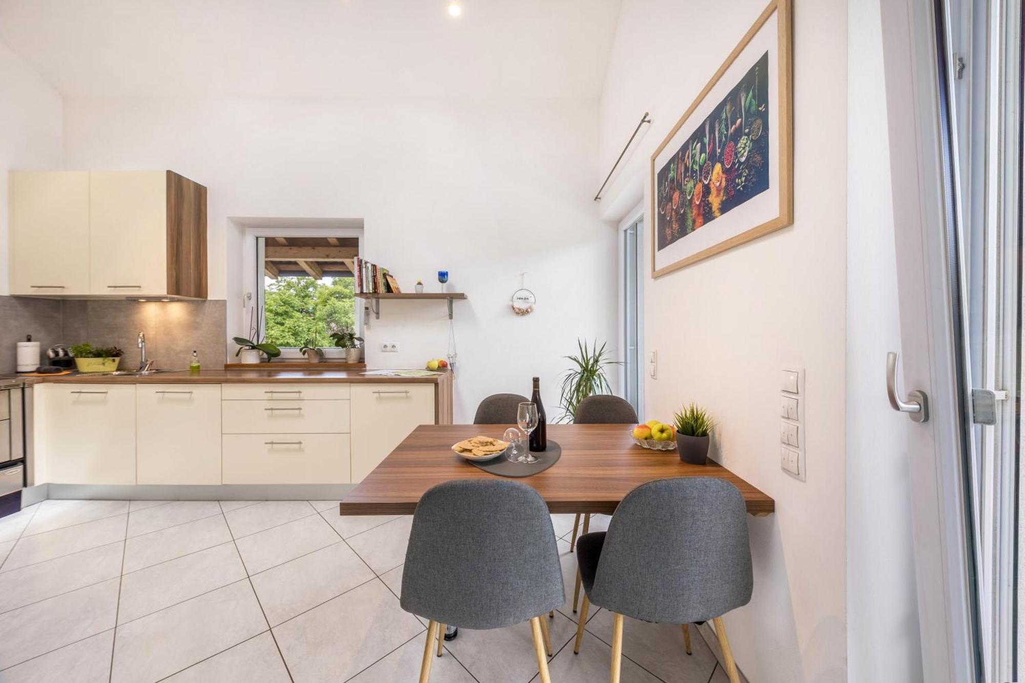Angerblick Apartment Апп'яно-сулла-Страда-дель-Віно Екстер'єр фото